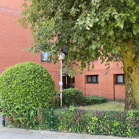 Schoene Wohnung Mit Rheinblick/Duesseldorf/Neuss/Messe Kültér fotó