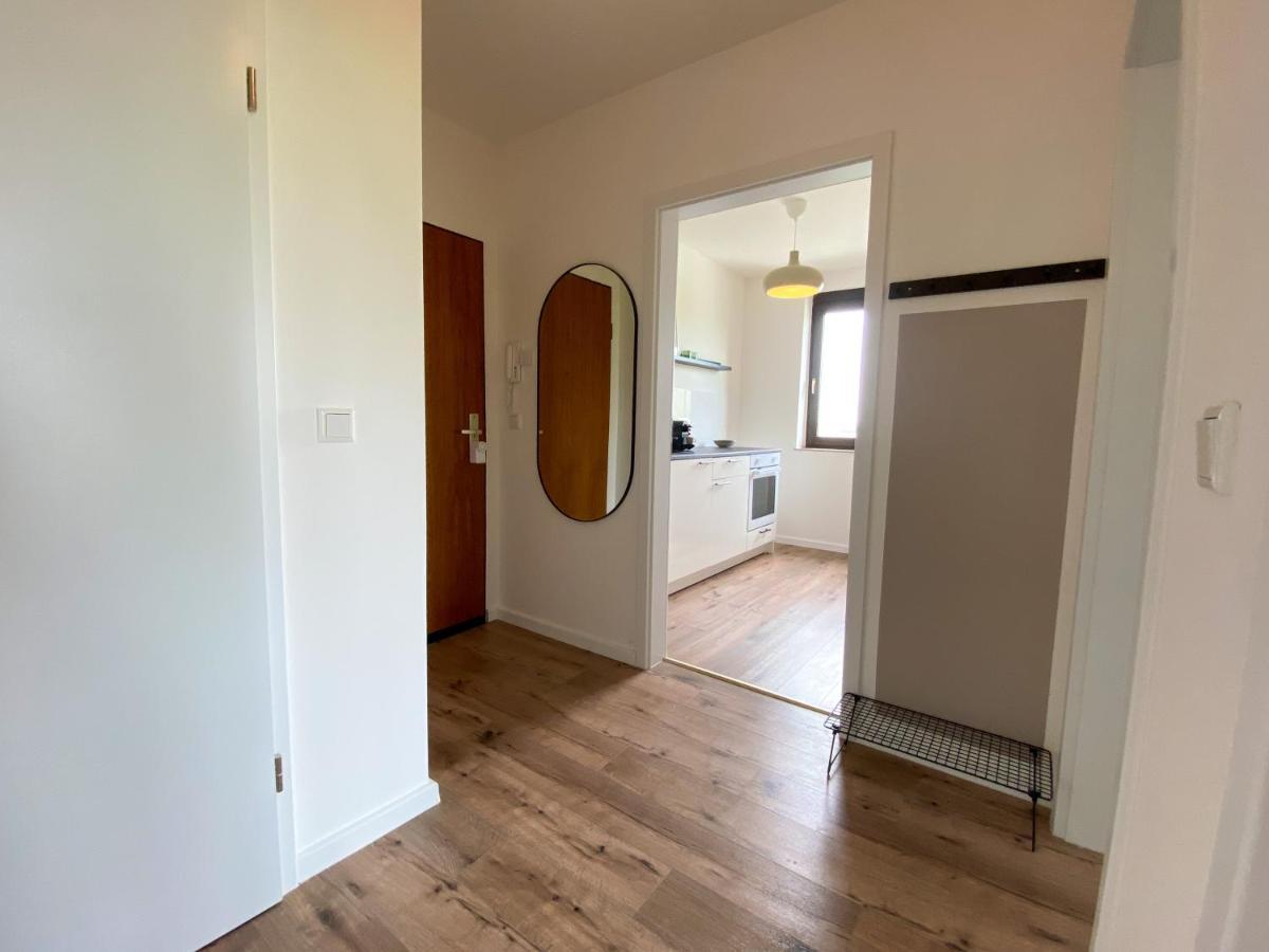 Schoene Wohnung Mit Rheinblick/Duesseldorf/Neuss/Messe Kültér fotó