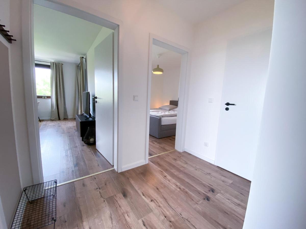 Schoene Wohnung Mit Rheinblick/Duesseldorf/Neuss/Messe Kültér fotó