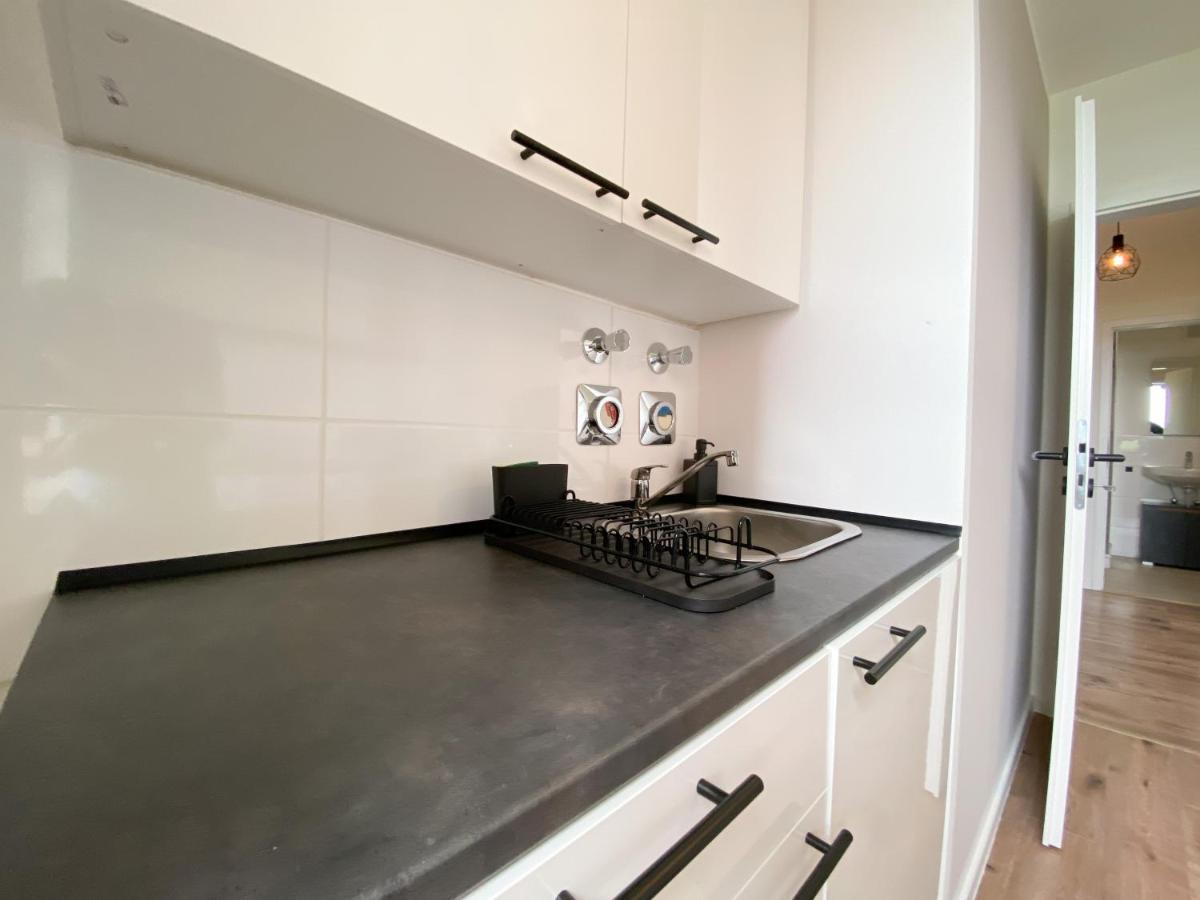 Schoene Wohnung Mit Rheinblick/Duesseldorf/Neuss/Messe Kültér fotó