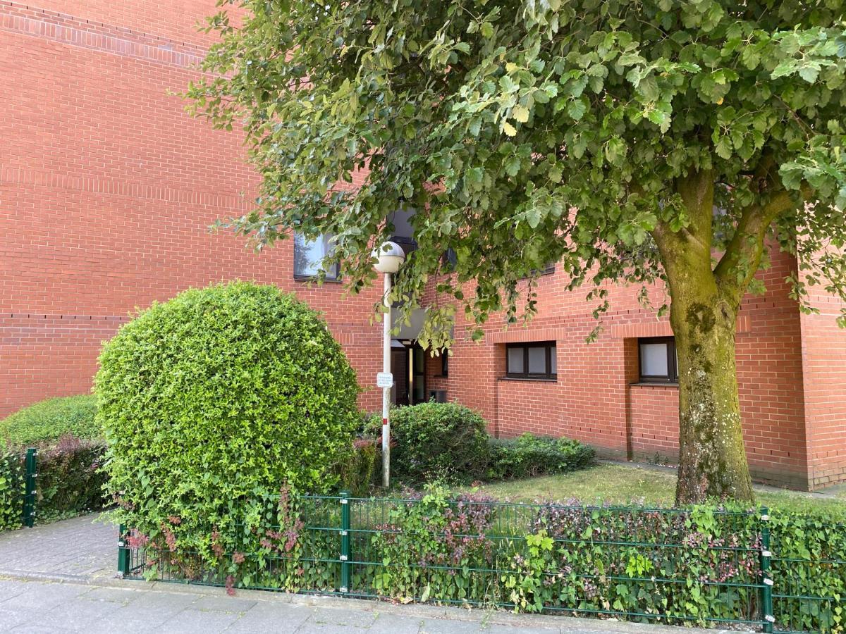 Schoene Wohnung Mit Rheinblick/Duesseldorf/Neuss/Messe Kültér fotó